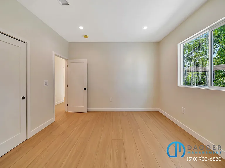 2800 Winter St #3 — Photo 20