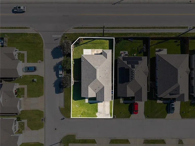 7433 Kolda Dr — Photo 30