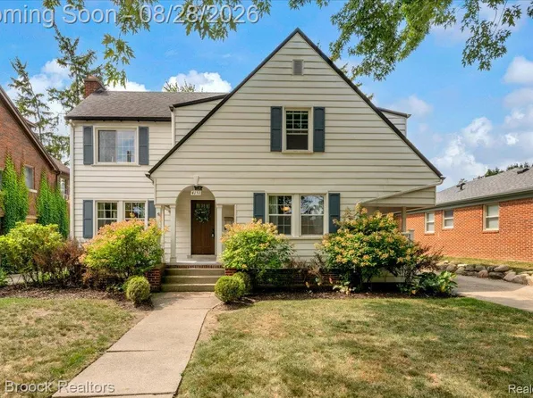 4151 Arlington Dr, Royal Oak, MI 48073