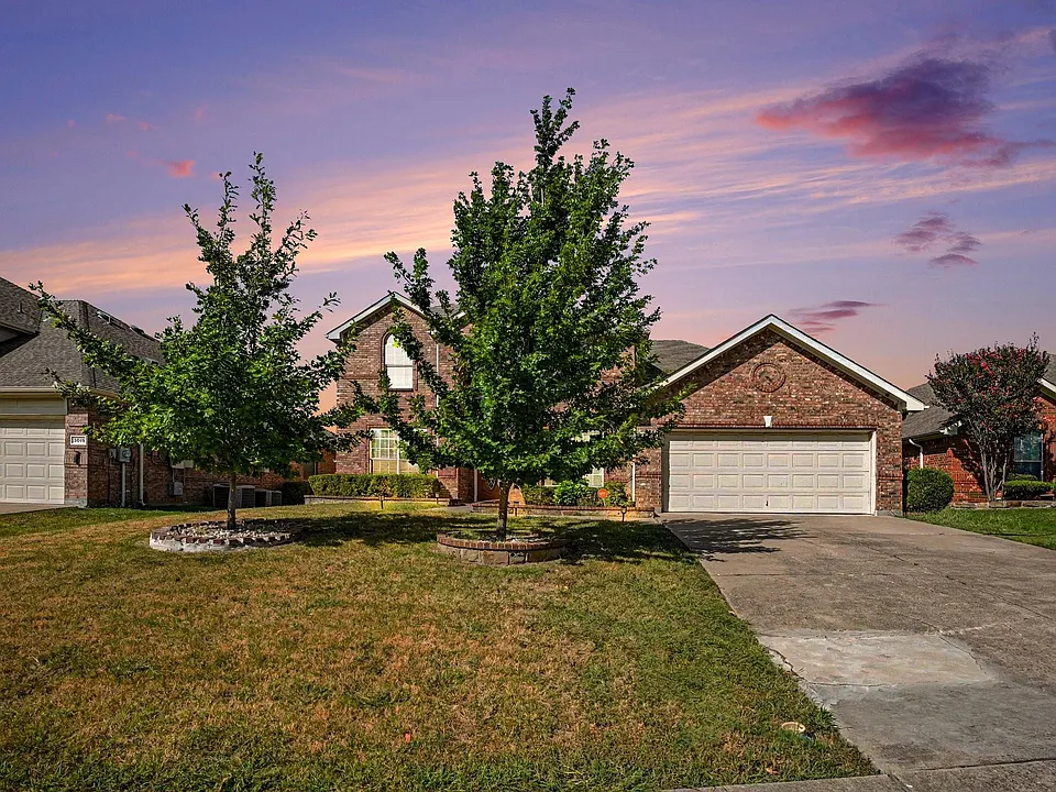 3023 Riverwood Ln