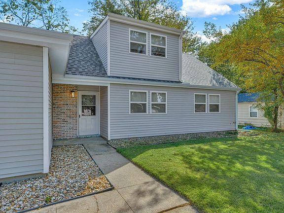 5th image of 3637 SW 38th St
