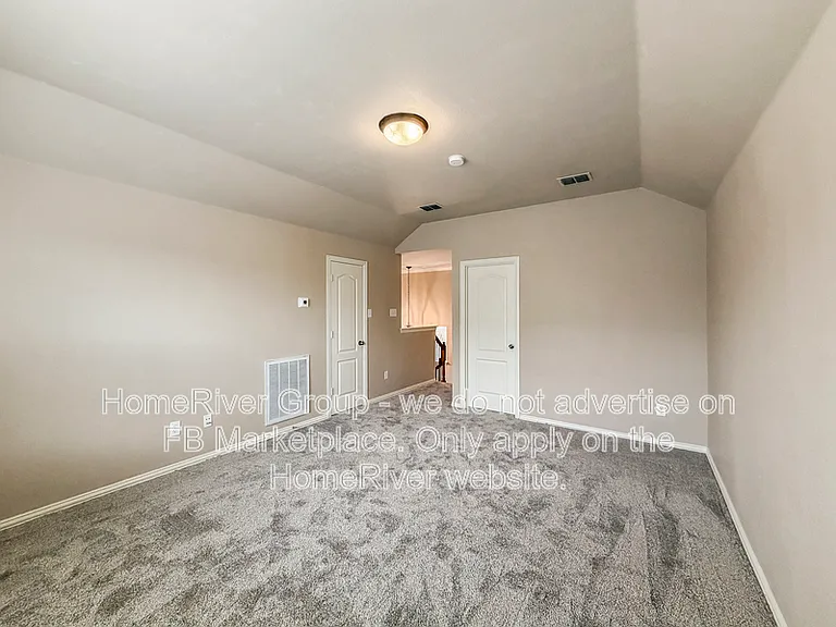 410 Marshall Way — Photo 10