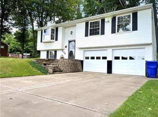 538 Bonniebrook Rd, Butler, PA 16002