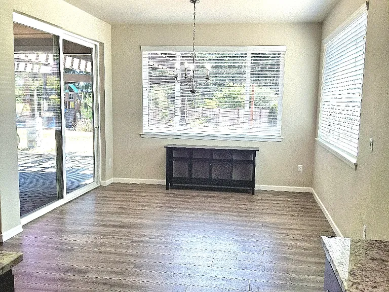 4946 Skylark St NE — Photo 10