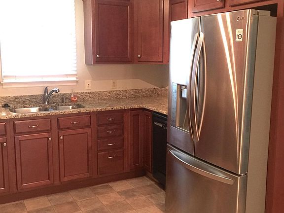 4th image of 106 Lori Lee Dr