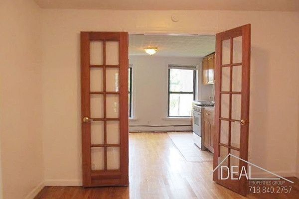 1st image of 938 Pacific St #2