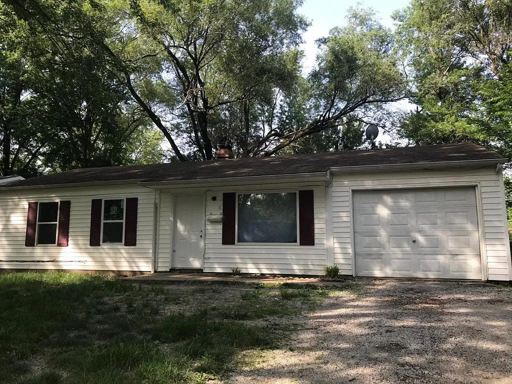 5 Westwood Dr photo 1