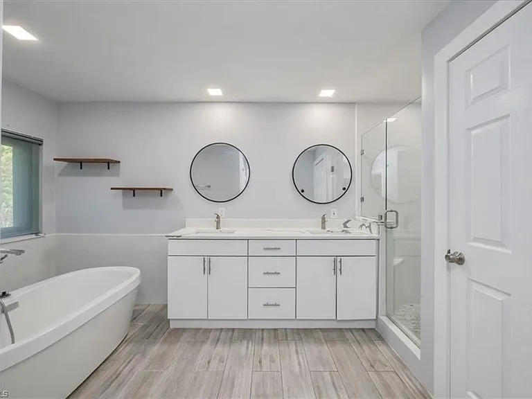 6161 Waxmyrtle Way — Photo 17