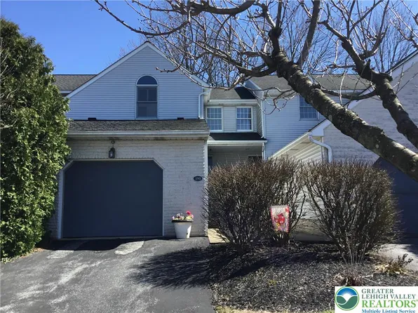 390 Fairview St, Emmaus, PA 18049