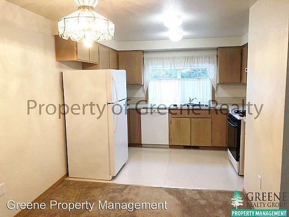 3rd image of 4521 Stikes Dr SE