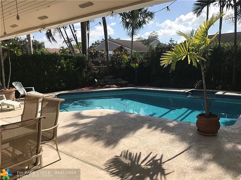 COOPER CITY "FLAMINGO GARDENS" POOL HOME!