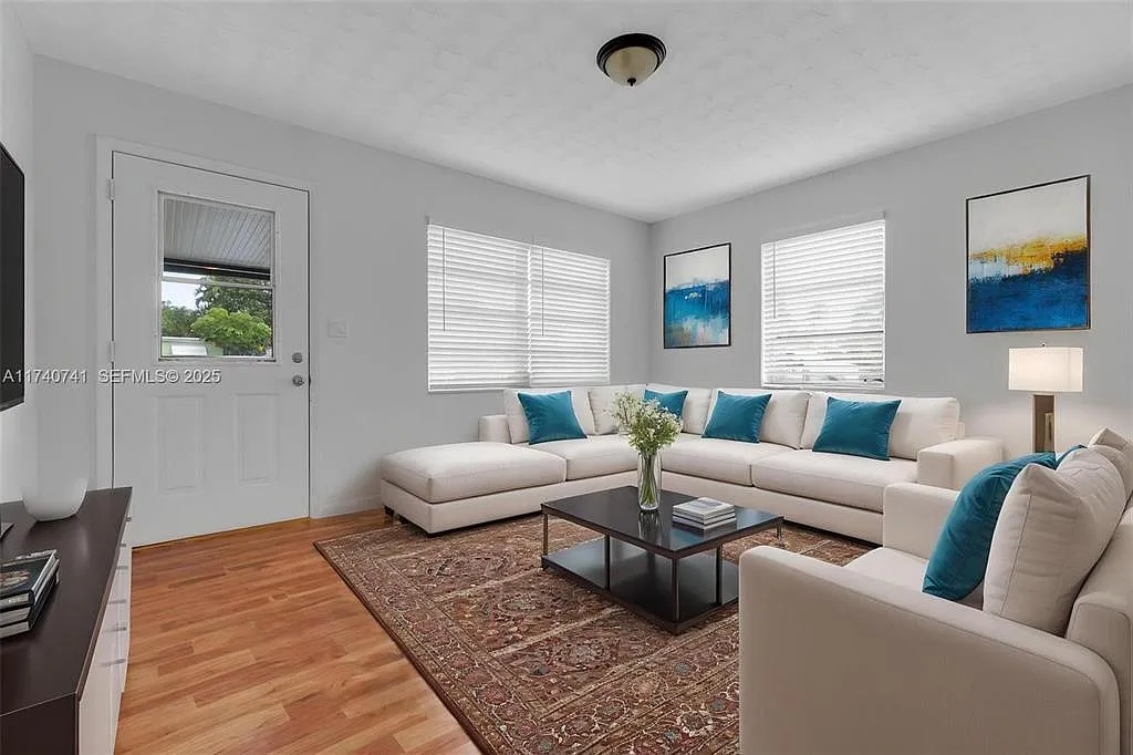 1 bed, 1.0 bath, 618 sqft, $1,700 — Photo 1