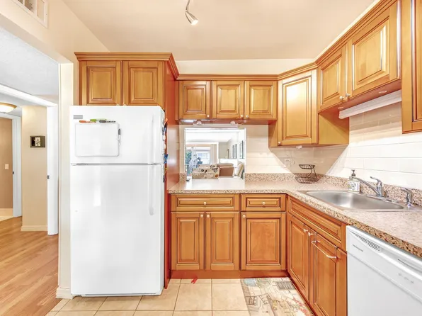 231 NW 76th Avenue #201, Margate, FL 33063