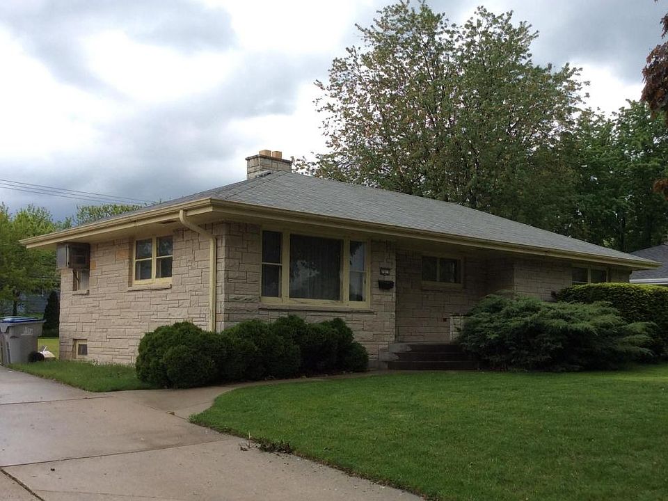 1st image of 2315 W Edgerton Ave