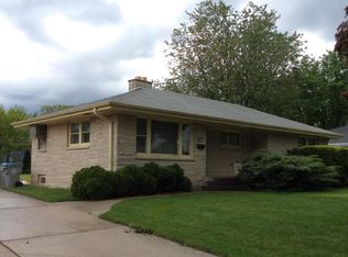 2315 W Edgerton Ave, Milwaukee, WI 53221