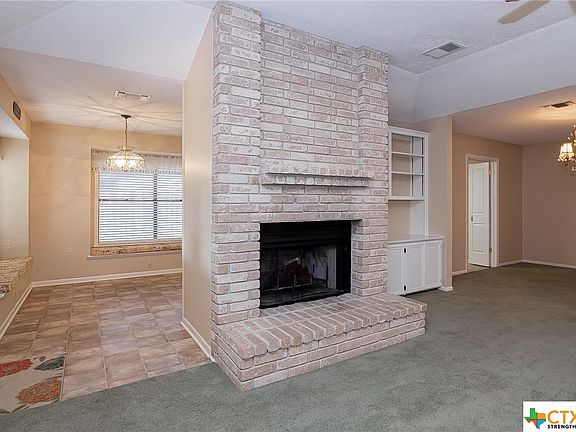 5th image of 218 Fenway Dr