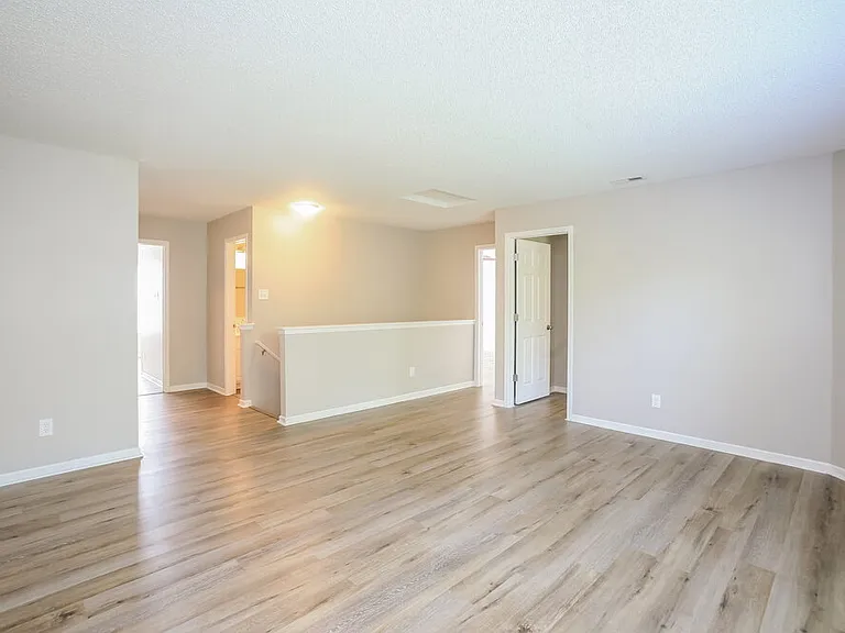 6330 Alonzo Dr — Photo 14