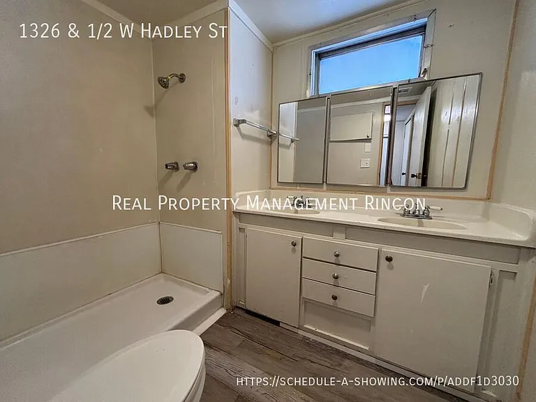 1326 & 1/2 W Hadley St — Photo 5