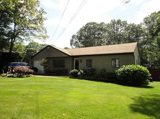 459 Starlight Dr, Shirley, NY 11967