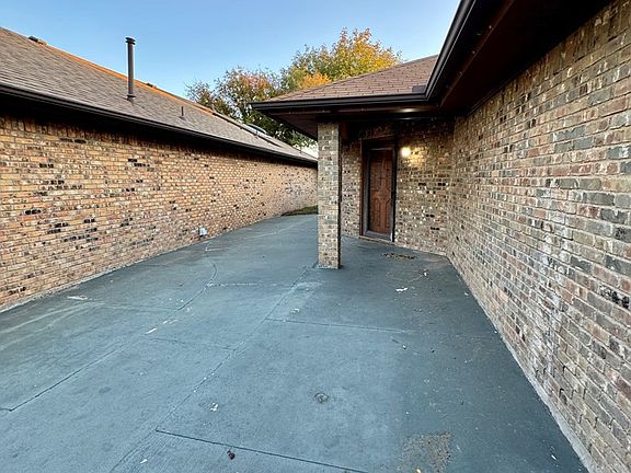 2nd image of 1605 Utah Ave