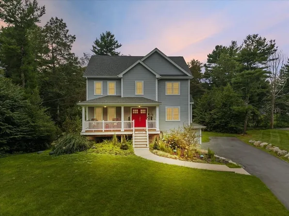 2209 Maple Swamp Rd, North Dighton, MA 02764