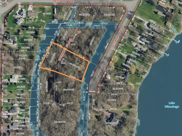 6476 Cherokee Island Rd #2, Oshkosh, WI 54902