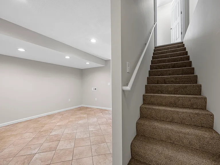 1012 Chesterfield Dr — Photo 28