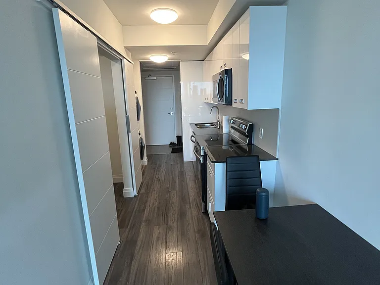652 Princess St #1024 — Photo 5