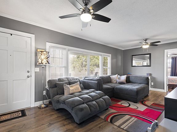 3rd image of 7536 Ziegler Rd