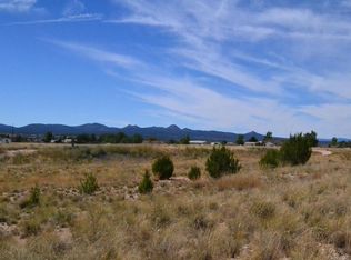 610 W Rose Dr, Paulden, AZ 86334