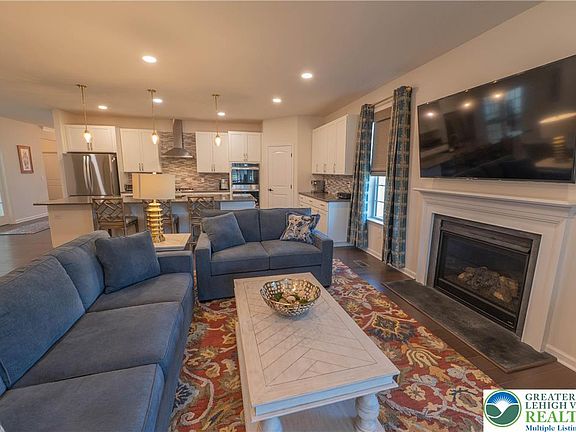 5th image of 4085 Eveningstar Rd