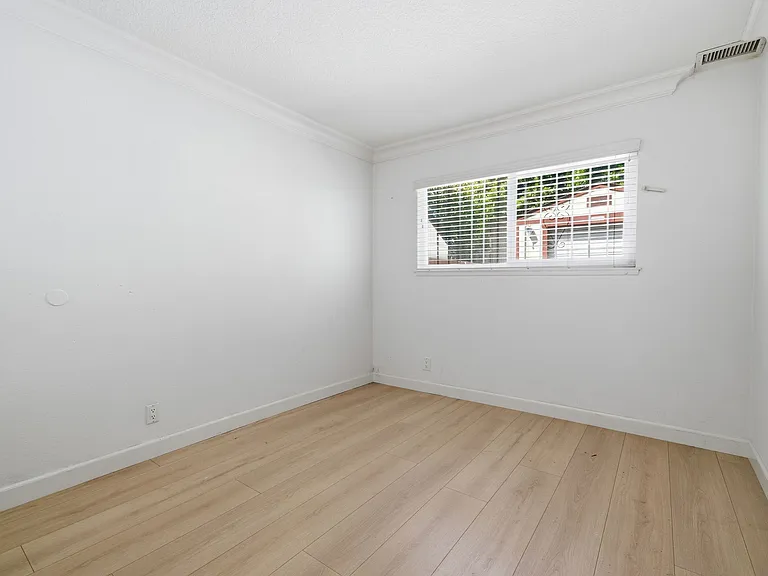 6999 Leilani Ln — Photo 10