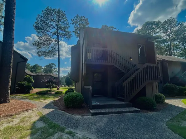 10 Pine Tree Road # 110, Pinehurst, NC 28374