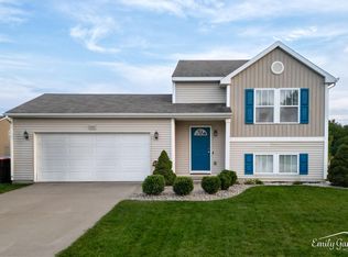 6344 Mesa View Dr, Zeeland, MI 49464