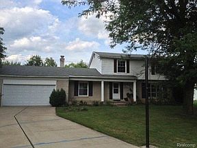 1st image of 23912 E Newell Cir