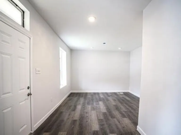 1237 Shawmut Pl — Photo 3