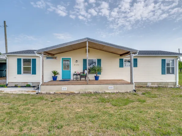 4524 Elementary Dr, Whitesboro, TX 76273