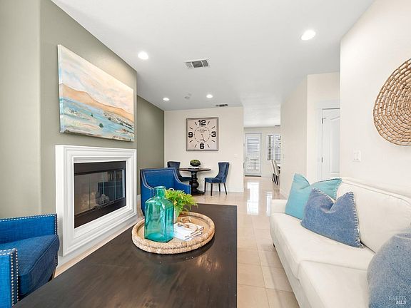 3rd image of 257 Marina Village Way