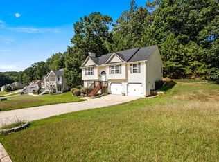 196 Molasses Ln, Dallas, GA 30157