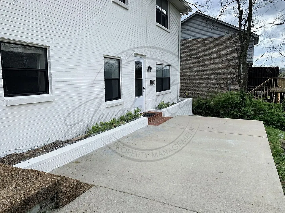 606 Ellen Dr #C