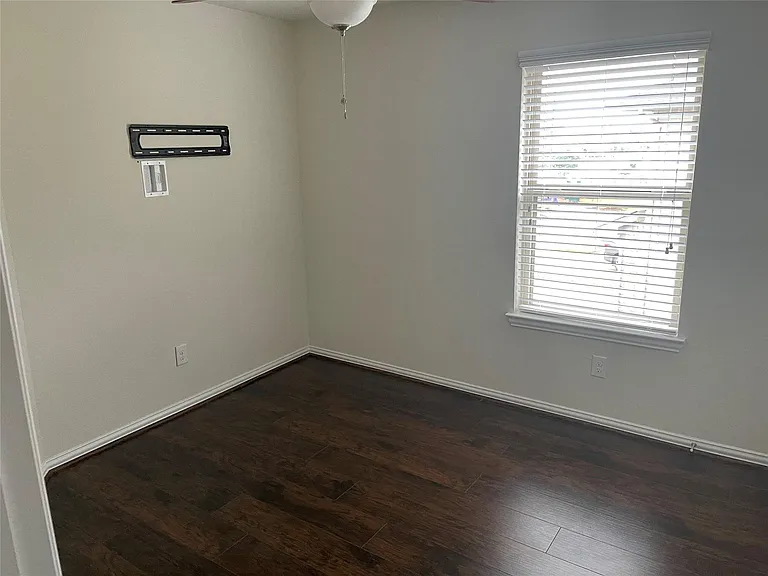 1819 Ryon Falls Dr — Photo 7