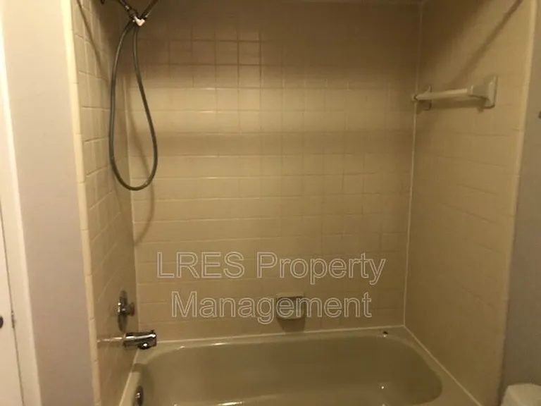 1406 Northlake Dr #1406 — Photo 46