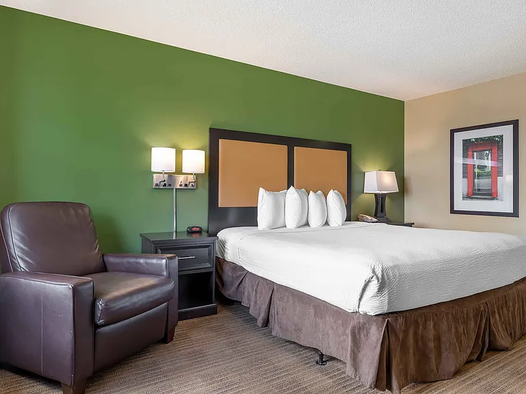 Studio Suite - 1 King Bed