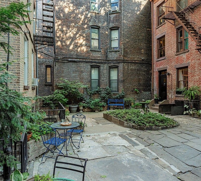 1st image of 713 Washington St APT 2