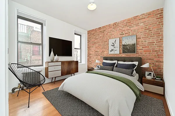 Bedroom, photo 1