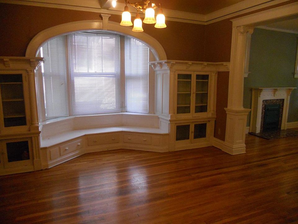 1st image of 3549 Victor St #1