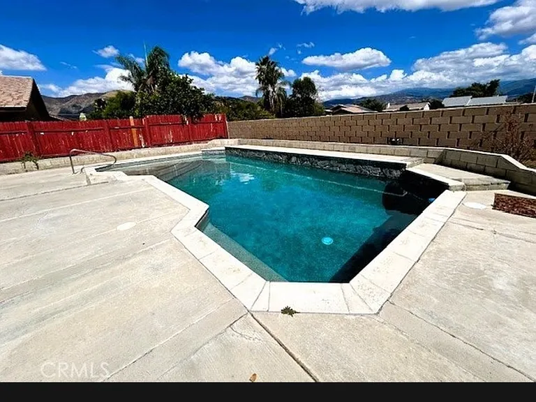 668 Kesha Ct — Photo 12