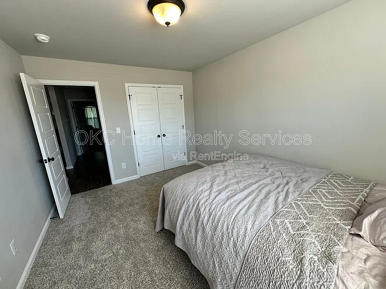 7724 Windstone Dr — Photo 3