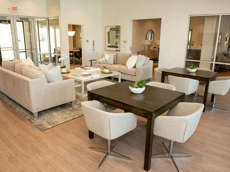 Arlo Apartments — Photo 7
