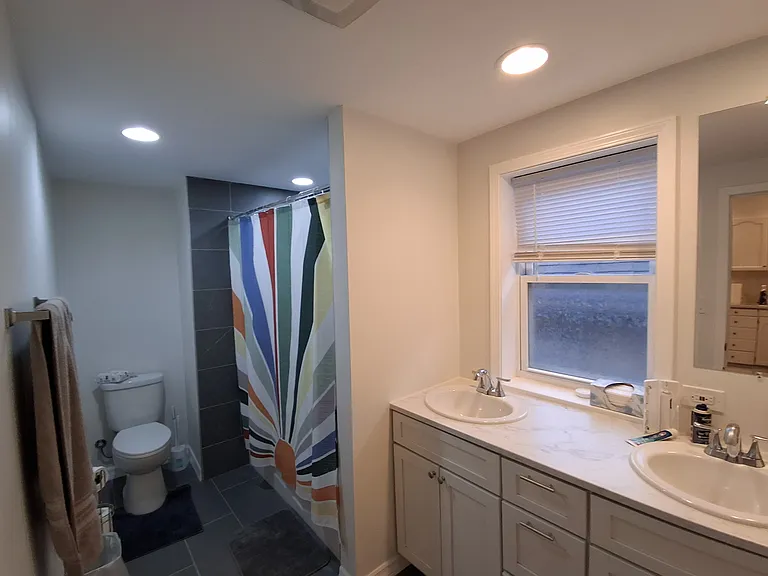 2805 S Emerald Ave #2 — Photo 6